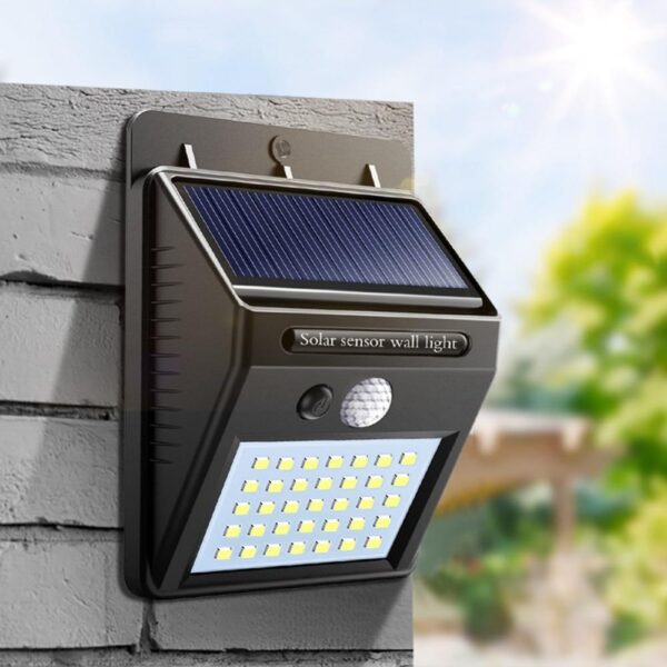 Solarni reflektor 20LED